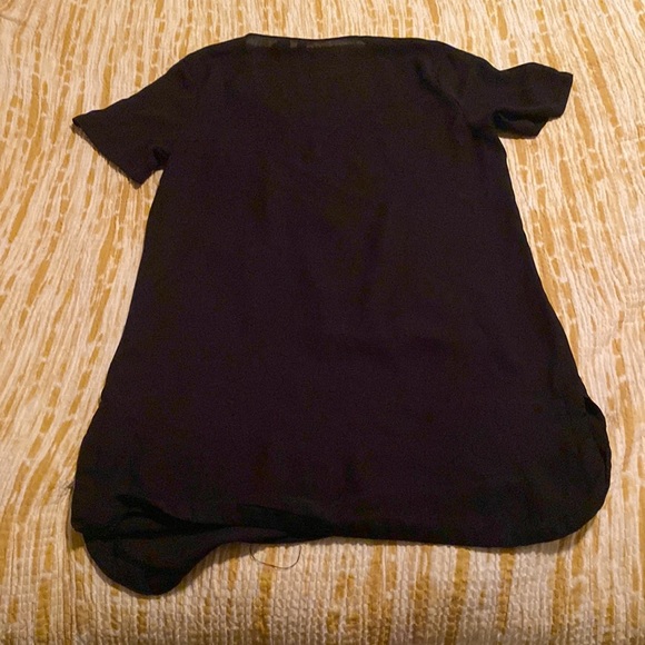 Light weight, see through, sultry top! - Picture 2 of 5